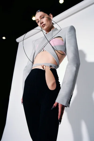 Look 3